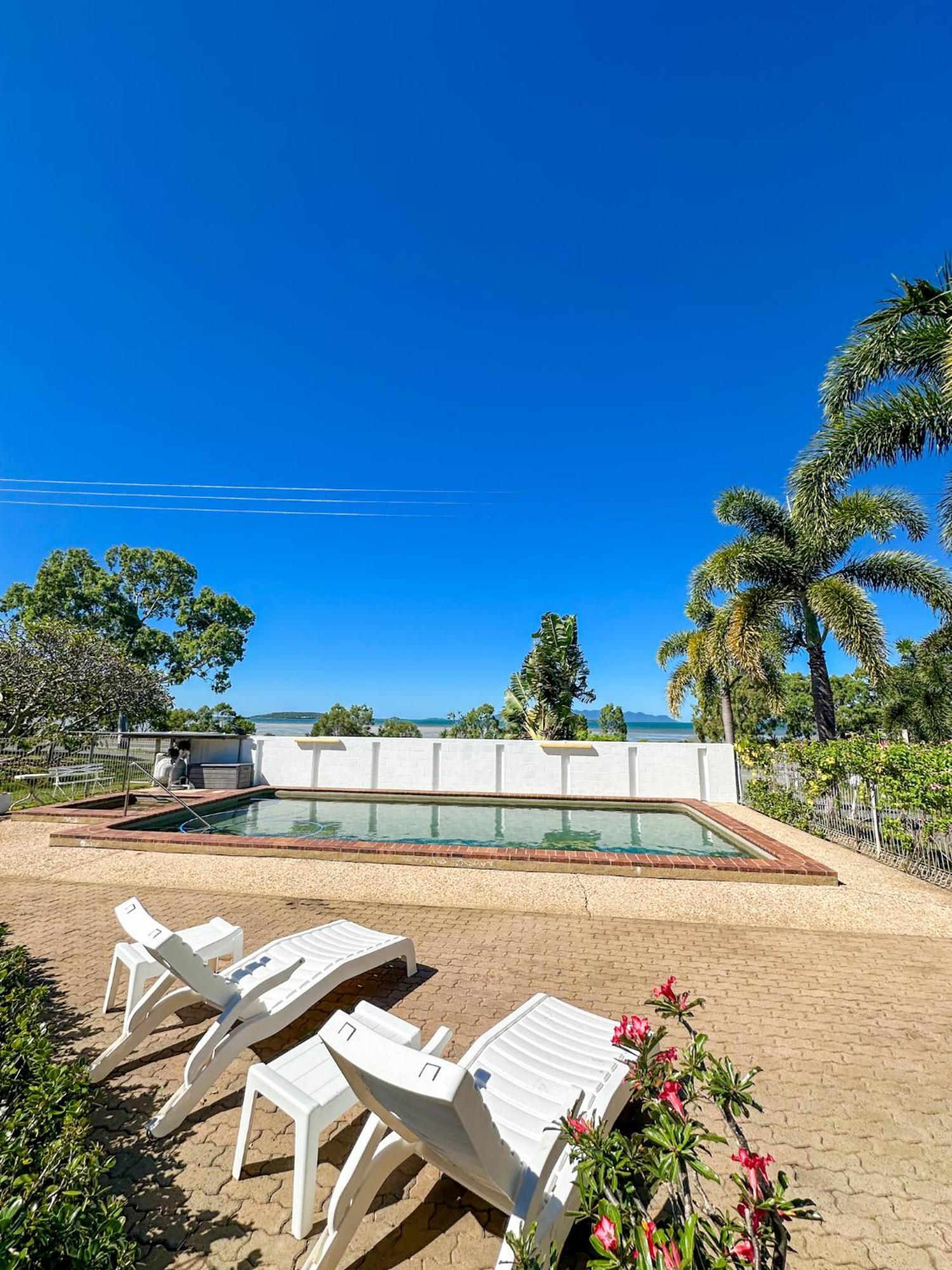 Ocean View Motel Bowen Dış mekan fotoğraf