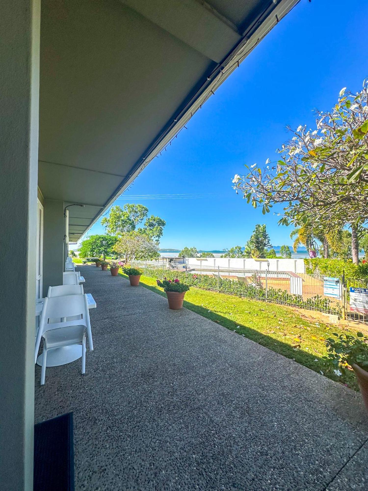 Ocean View Motel Bowen Dış mekan fotoğraf