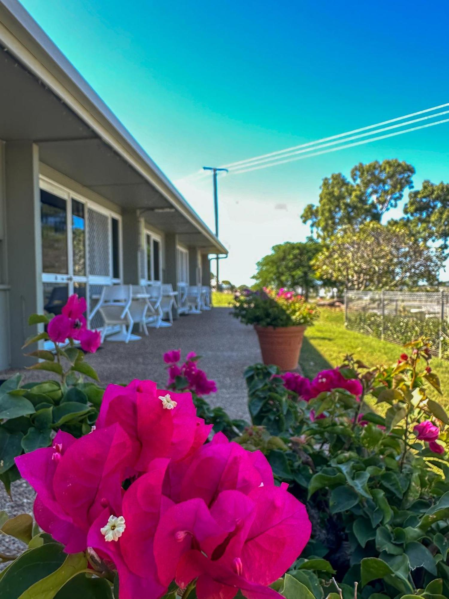Ocean View Motel Bowen Dış mekan fotoğraf