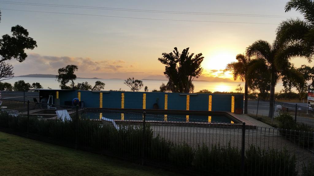 Ocean View Motel Bowen Dış mekan fotoğraf