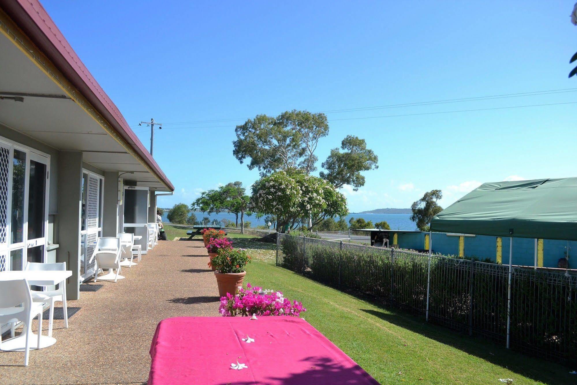 Ocean View Motel Bowen Dış mekan fotoğraf