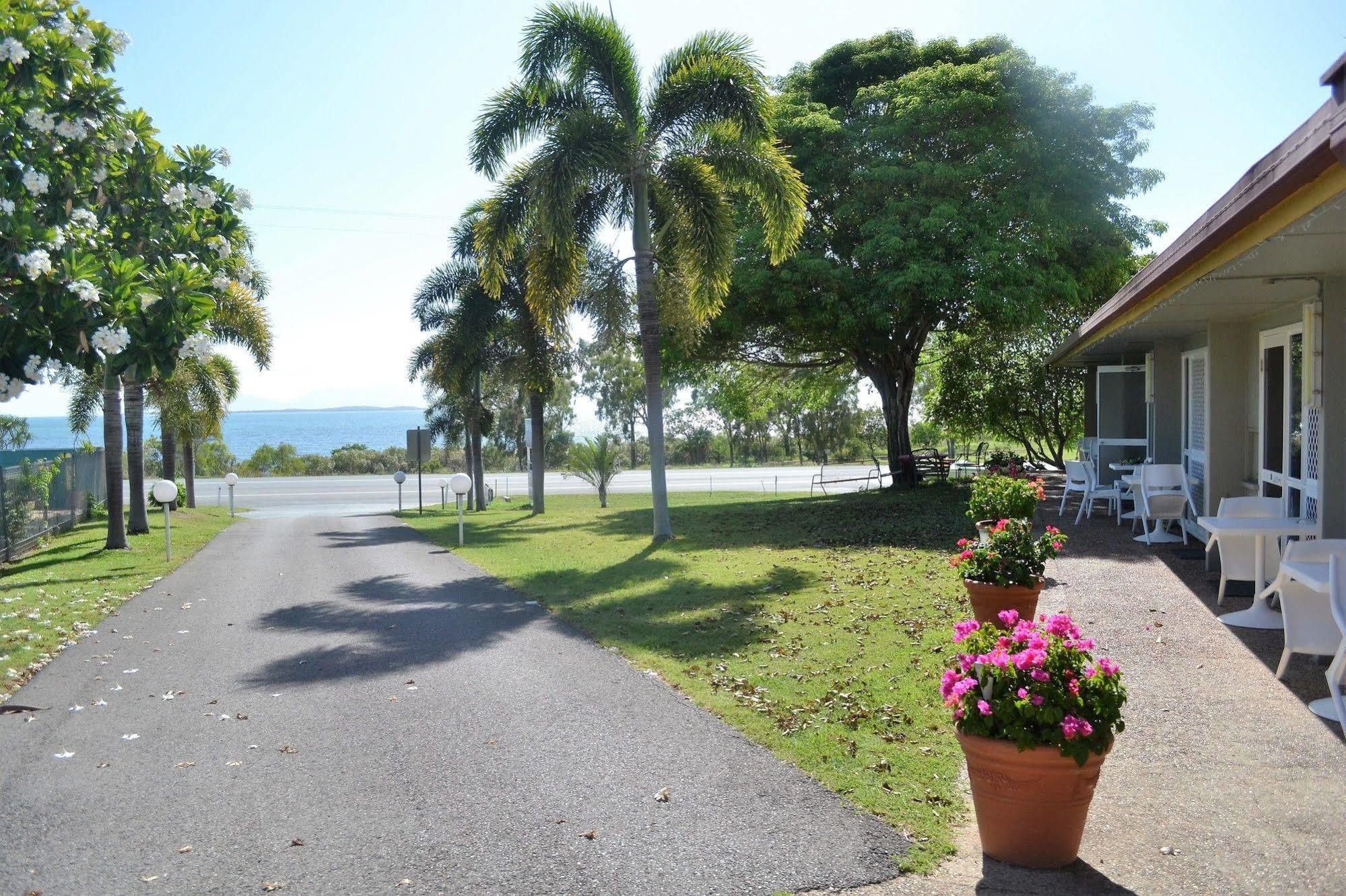 Ocean View Motel Bowen Dış mekan fotoğraf