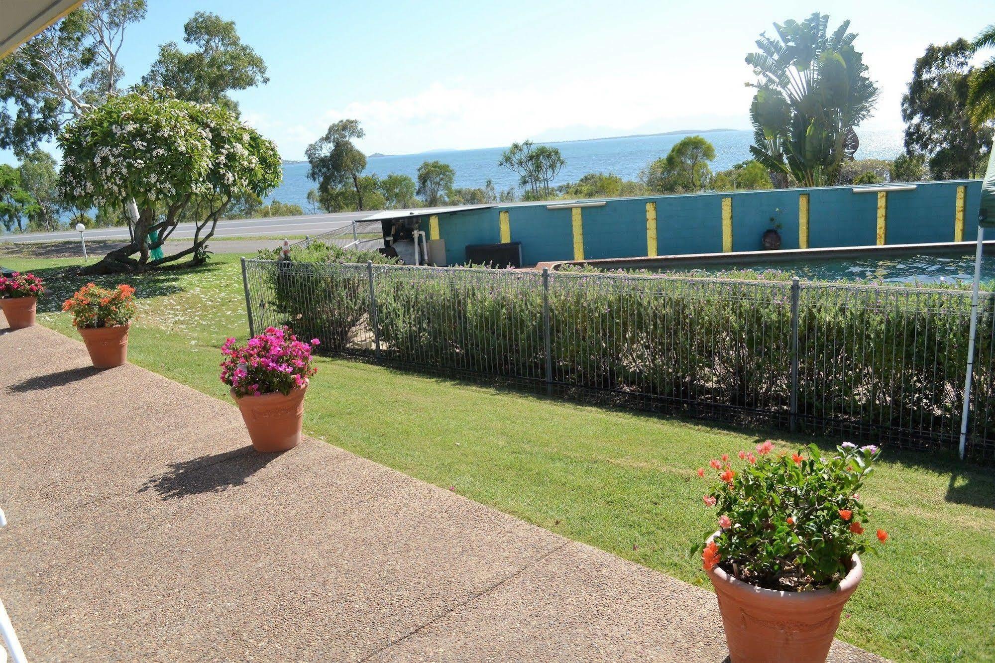 Ocean View Motel Bowen Dış mekan fotoğraf
