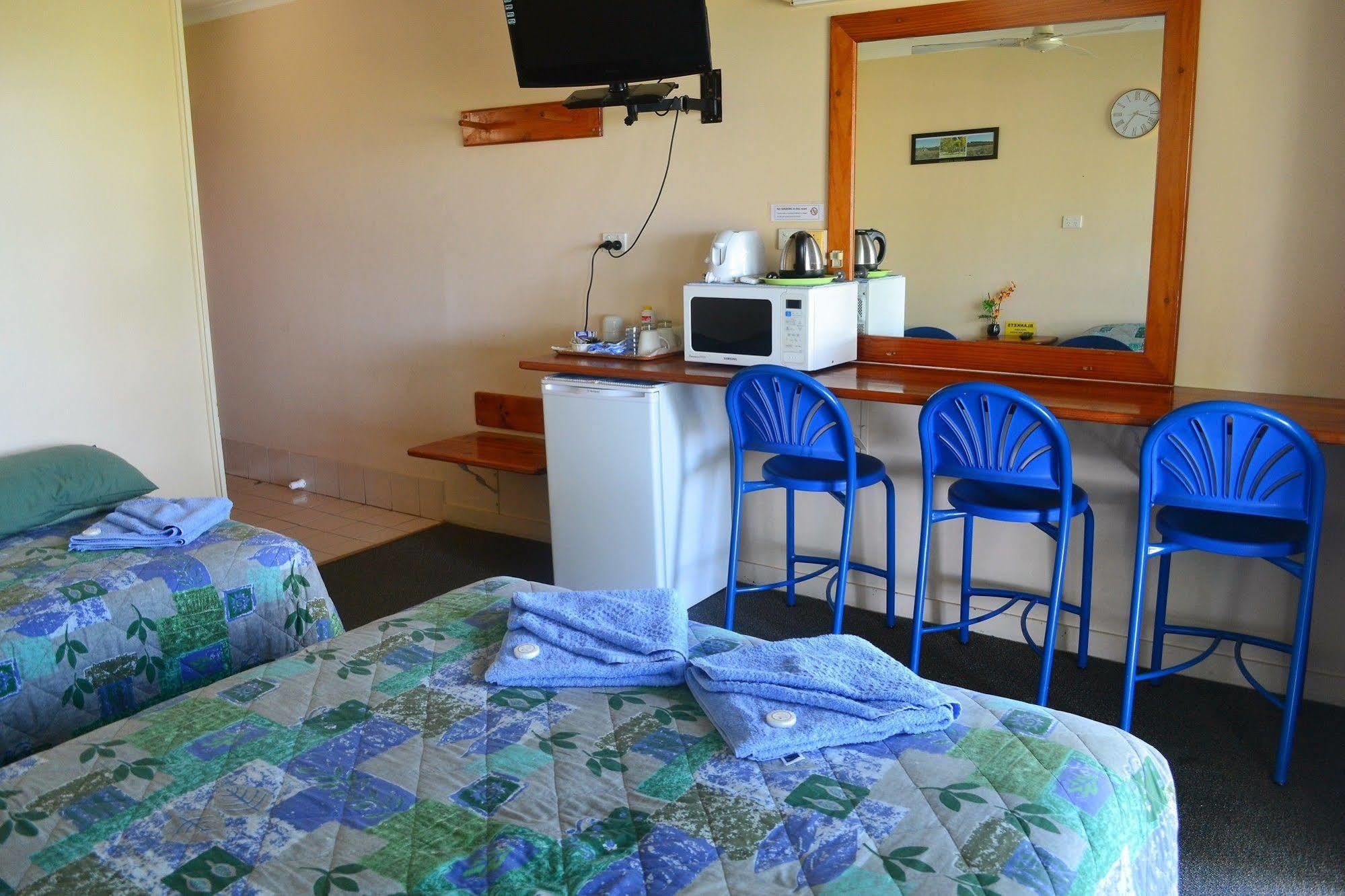 Ocean View Motel Bowen Dış mekan fotoğraf